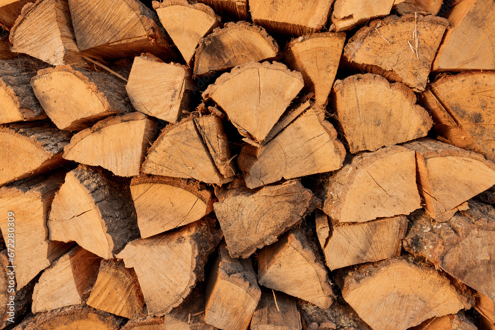 Gehackte Holzscheite als Brennholz Nahaufnahme Gehackte Holzscheite als Brennholz Nahaufnahme