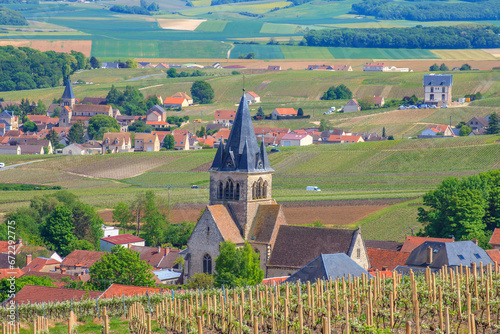 Le village de Ville-dommange, Champagne photo