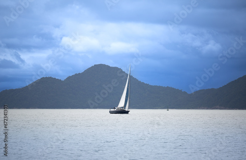 Sailing in Santos Bay on a cloudy day © willbrasil21