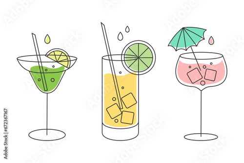 A set of linear drawings of refreshing fruit cocktails with different drinks, ice cubes, straws and umbrellas. Drinks icons, cafe menu, vector