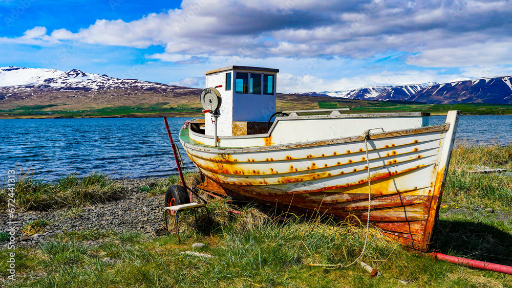 Icelandic boats on the shore