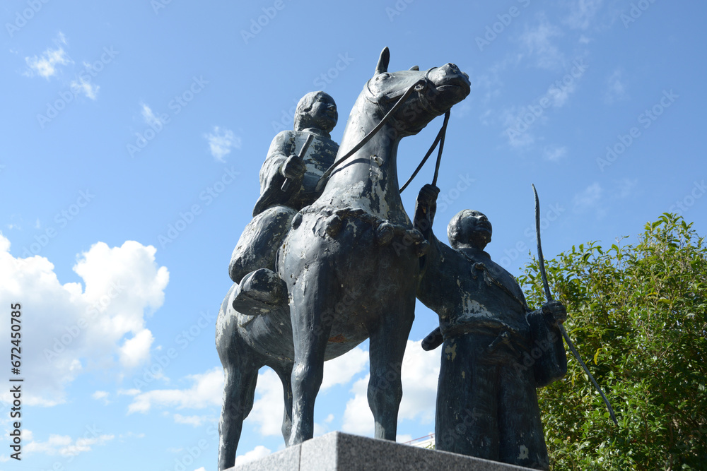 Obraz premium 太子道 白山神社の黒駒像 奈良県磯城郡三宅町