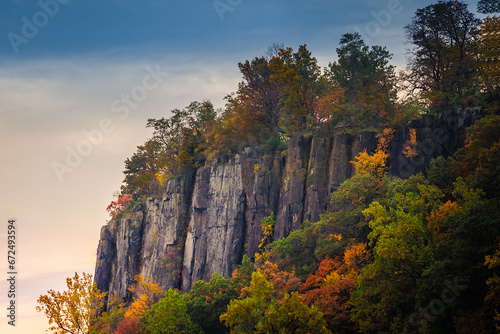 A cliff  in  the Palisades Interstate Park in New Jersey in autumn 