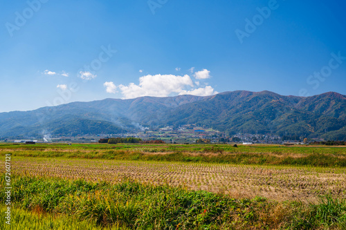 秋の信州 爽やかな田園風景 