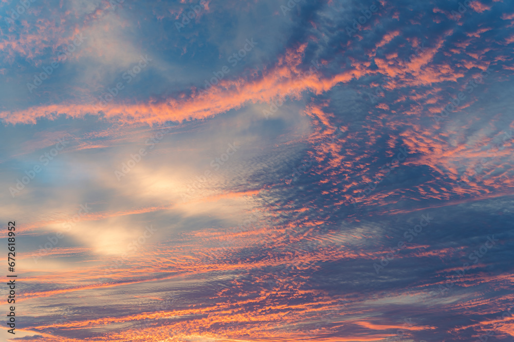 Fototapeta premium sunrise in the sky with purple colors in the clouds