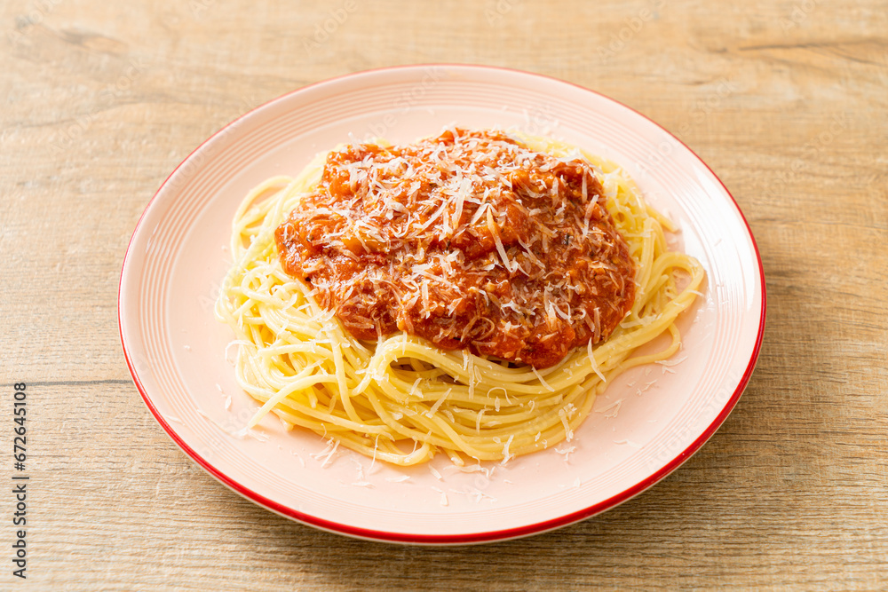 pork bolognese spaghetti with parmesan cheese pork bolognese spaghetti with parmesan cheese