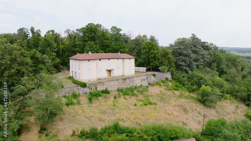 Château de Beaurepaire en France vu par drone Château de Beaurepaire en France vu par drone