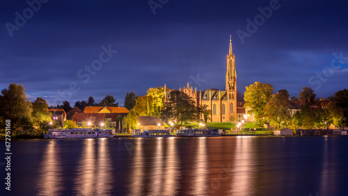 Kloster beleuchtet in Malchow an der Müritz, Mecklenburger Seenplatte