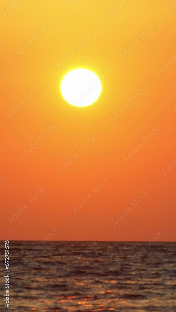 the sun is sinking into the sea. possible to accelerate the image stream. Vertical video for social media.
the sun is sinking into the sea. possible to accelerate the image stream. Vertical video for social media.