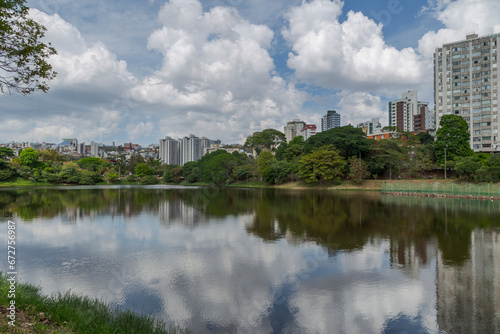 View of the Santa Lúcia Dam, with residential buildings in the São Bento neighborhood, in the background, and Vila Paris, on the right, in Belo Horizonte, state of Minas Gerais, Brazil.