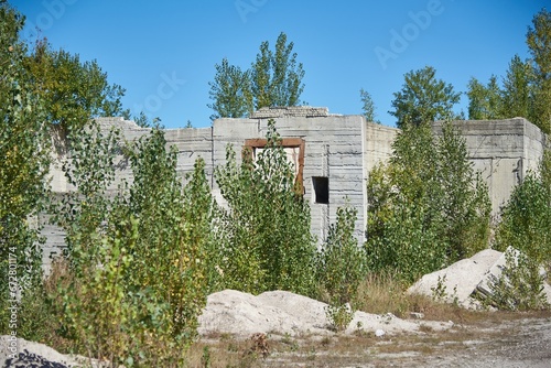 Wallpaper Mural Destroyed houses in Ukraine Torontodigital.ca