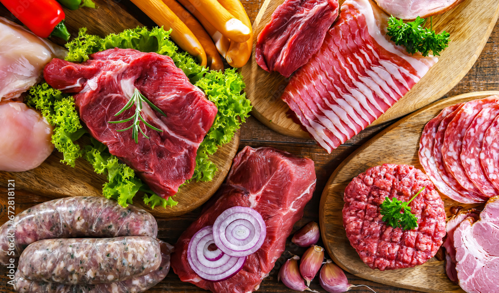 Composition with a variety of meat products Composition with a variety of meat products