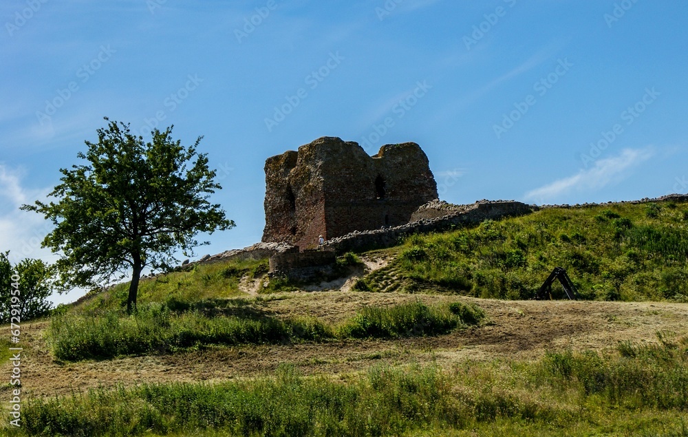 Kalo Castle on a grassy hill in Danmark