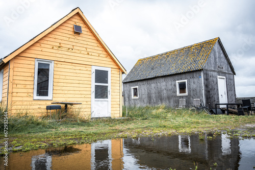 Obraz na płótnie Vintage Charm: Danish Fishing Village Hvide Sande w salonie