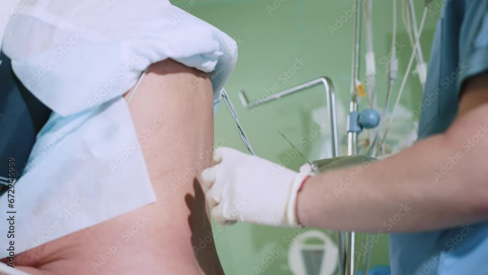Doctor anesthesiologist draw syringe medicine, drug, Prepare for inject ...