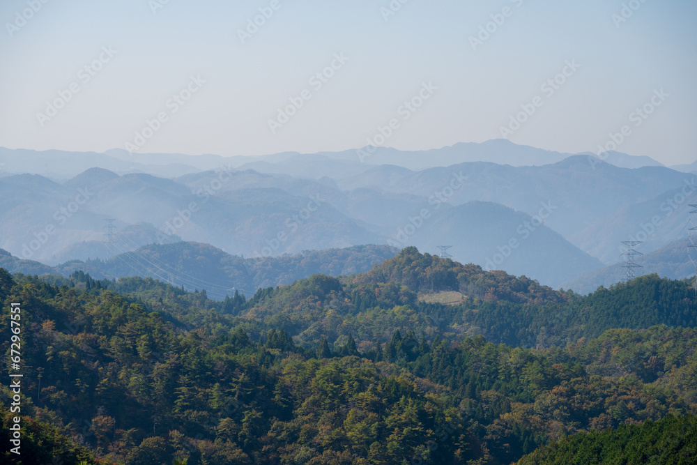 岡山県新見市のとても美しい秋の山の風景