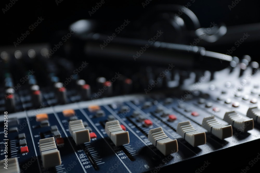Microphone with audio mixer in the control room audio system. - obrazy, fototapety, plakaty 