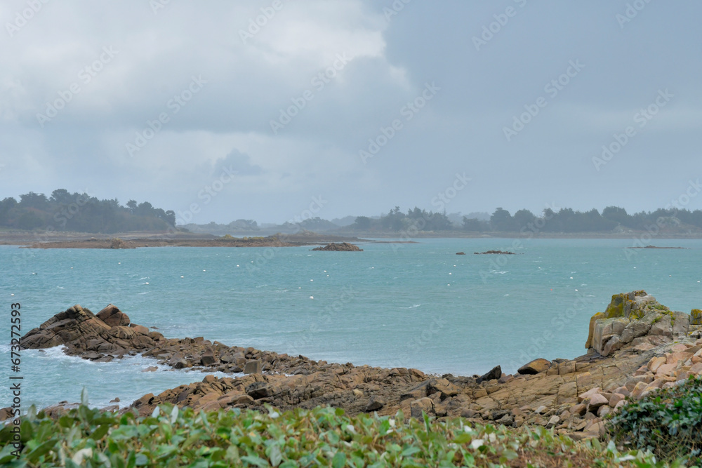 Paysage de mer dans le Trégor en Bretagne - France