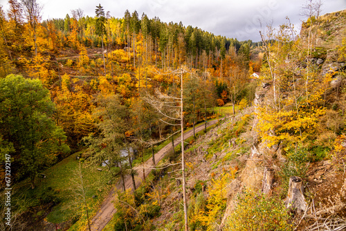 Herbstliche Wanderung durch den Spittergrund bei Tambach-Dietharz zum Wasserfall  - Thüringer Wald - Thüringen - Deutschland photo