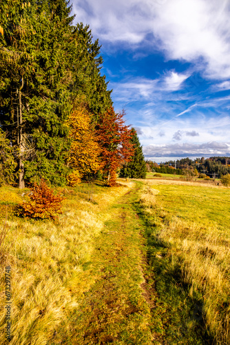 Herbstliche Wanderung durch den Spittergrund bei Tambach-Dietharz zum Wasserfall  - Th  ringer Wald - Th  ringen - Deutschland