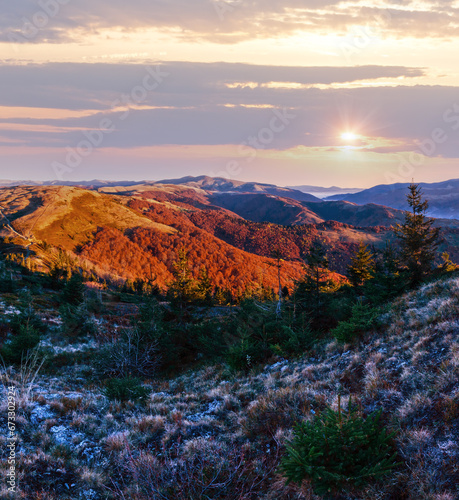 Fototapeta Naklejka Na Ścianę i Meble -  Sunrise in autumn Carpathian. Mountain top daybreak landscape. 