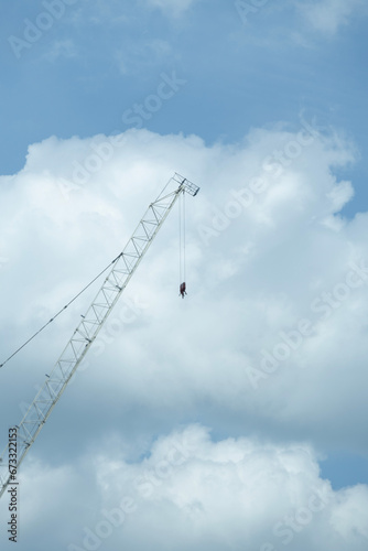 건설 구름 하늘 