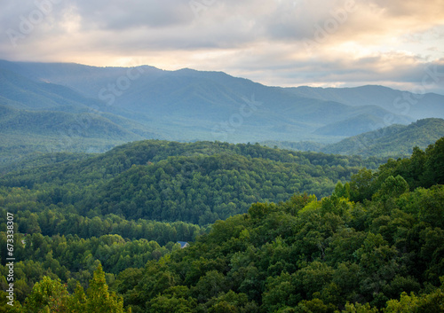 Fototapeta Naklejka Na Ścianę i Meble -  Smoky Mountain landscape