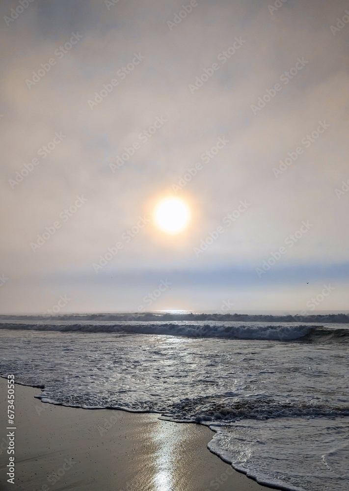 Obraz premium beautiful sunset over the ocean