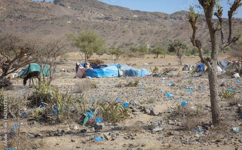 Canvas Print A camp for those displaced from the war in Yemen, Taiz