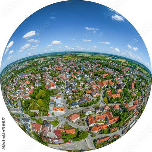 Die Stadt Buchloe im Gennachtal in Mittelschwaben im Luftbild, LIttle Planet-Ansicht, freigestellt