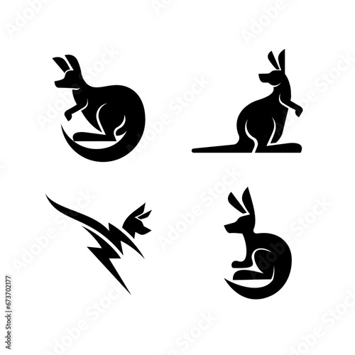 Kangaroo Logo icon design illustration © Alpha Vector