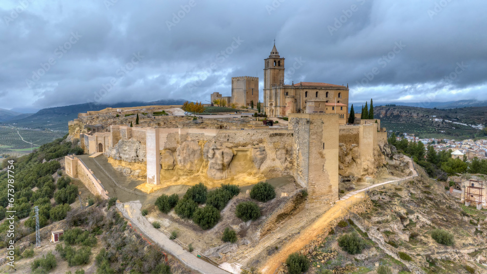 vista aérea de la fortaleza de la Mota en el municipio de Alcalá la Real, Andalucía