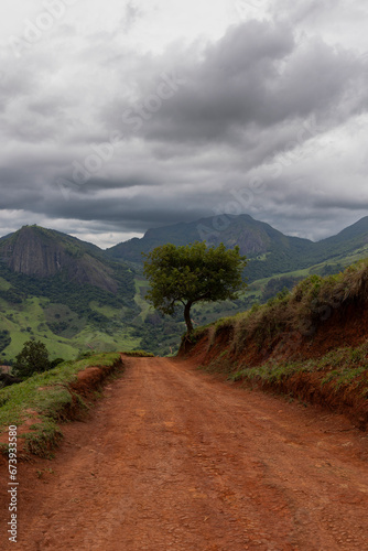 Estrada na Serra da Luminosa, Trecho do caminho da fé, Minas Gerais