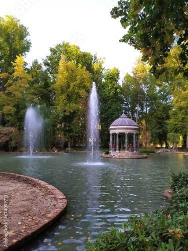 Fountain at palace gardens of royal gardens in Aranjuez
