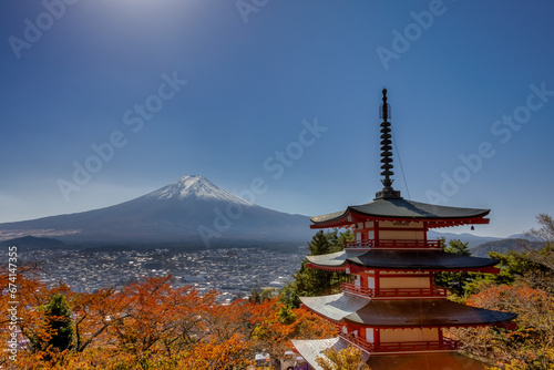 Stunning view at Mount Fuji from the Chureito Pagoda at Arakura Sengen Shrine.