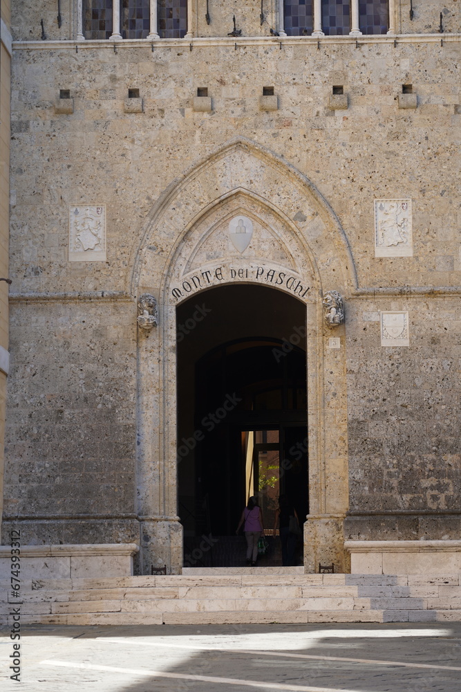 Citta di Siena, in Toscana, una delle città più belle d'Italia, vie storiche e particolari del centro, con il palio