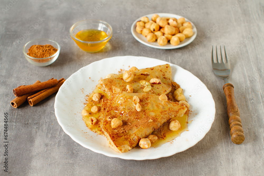 Hazelnut, honey and cinnamon crepes