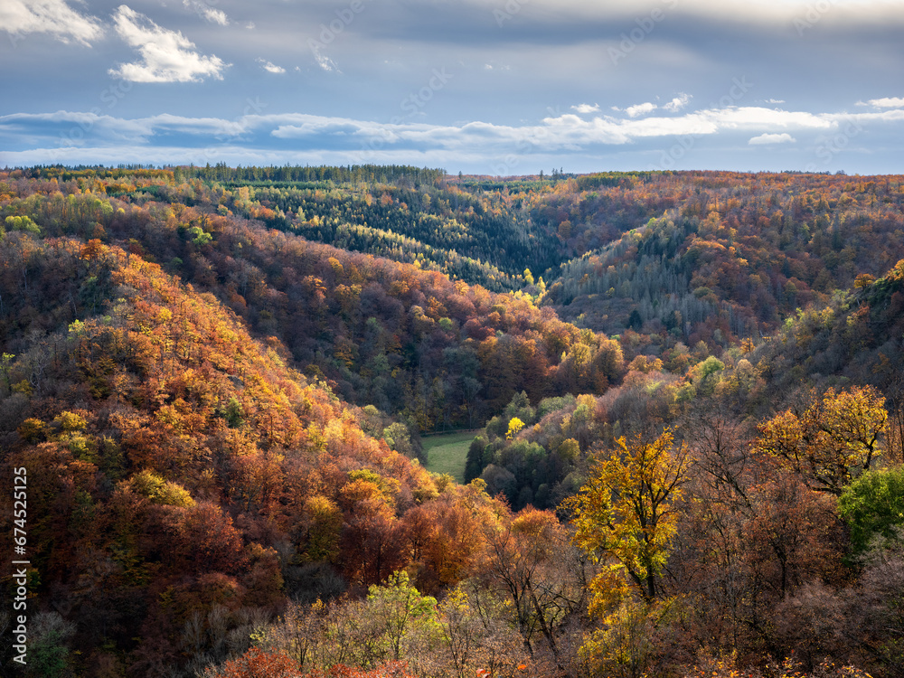 Ausblick in das Selketal im Harz im Herbst