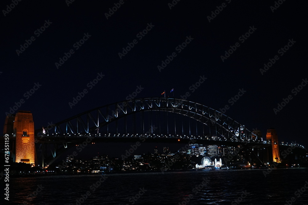 Fototapeta premium Night View of Sydney Harbour Bridge in Sydney, Australia - オーストリア シドニー ハーバーブリッジ 夜景