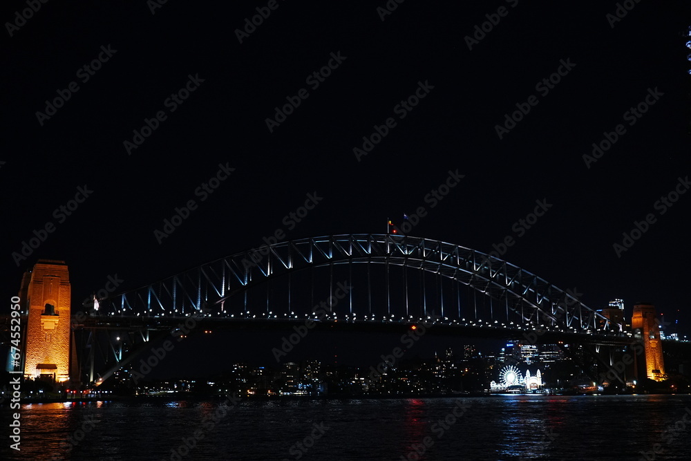 Naklejka premium Night View of Sydney Harbour Bridge in Sydney, Australia - オーストリア シドニー ハーバーブリッジ 夜景