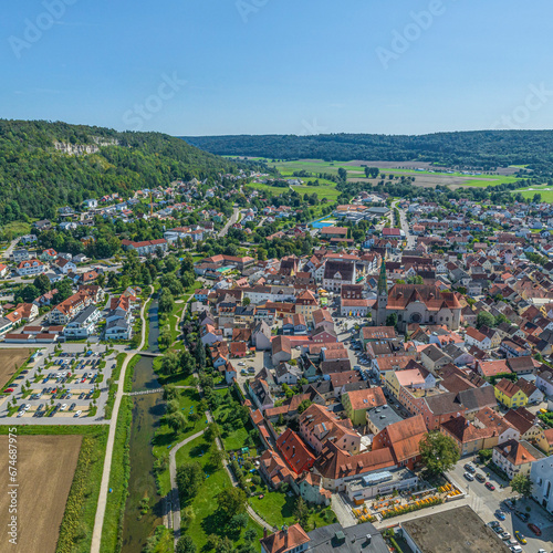 Die historische Altstadt von Beilngries im Landkreis Eichstätt im Luftbild © ARochau