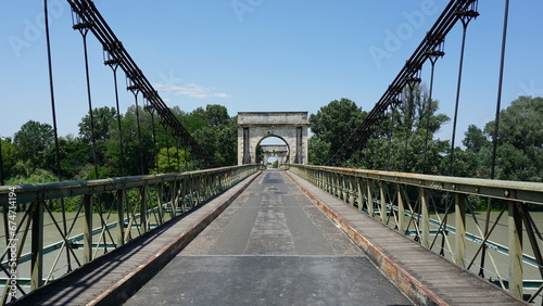 фотографія The Vieux Pont Le Petit Rhone looking direction Fourques in the department Bouch