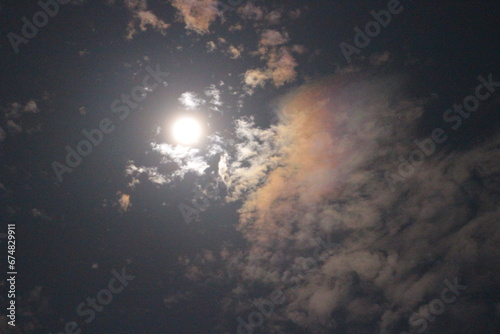 Fototapeta Naklejka Na Ścianę i Meble -  中秋の名月　月空　月のある景色
