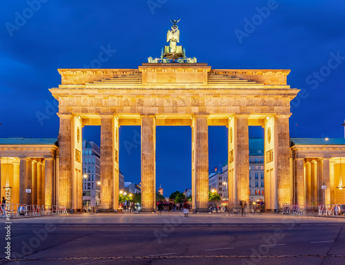Brandenburg Gate (Brandenburger Tor) on Pariser square at night, Berlin, Germany