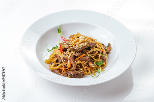 asian noodles with chicken and vegetables