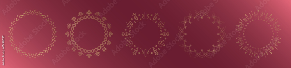 素材_フレームのセット_クリスマスをモチーフにした冬の飾り枠。赤と金の高級感のある囲みのデザイン。字無