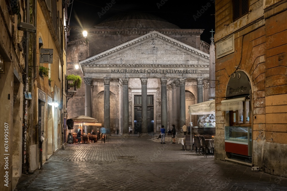 Scenic view of the Pantheon in Rome, Italy