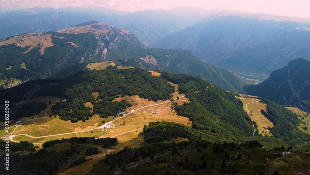 4k shot with the dji mini 2 on top of the monte baldo in italy.
