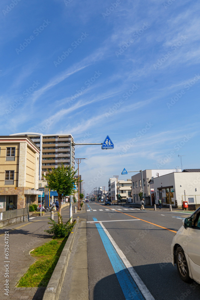 電線地中化工事化で広々とした青空