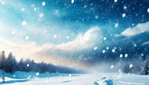 Tempête de neige dans un paysage d'hiver. Blizzard dans un ciel nuageux hivernal. © JeromeCronenberger